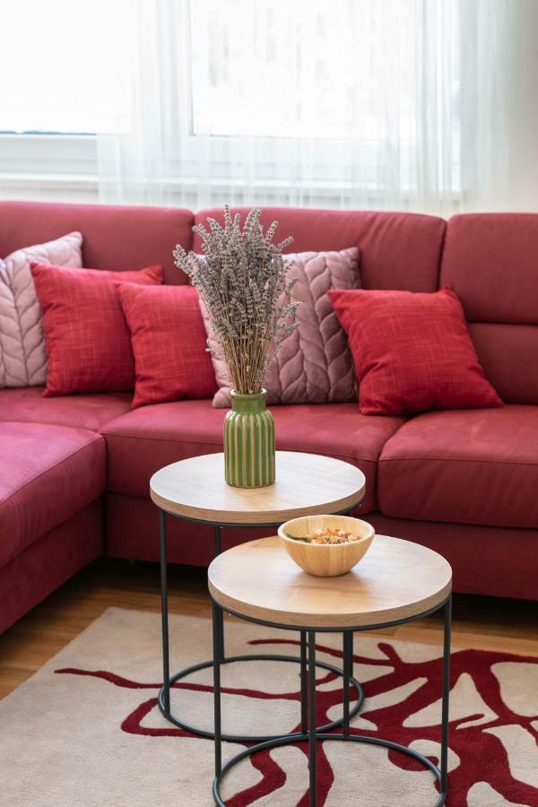 Apartment House Ivan John โปดสตรานา ภายนอก รูปภาพ