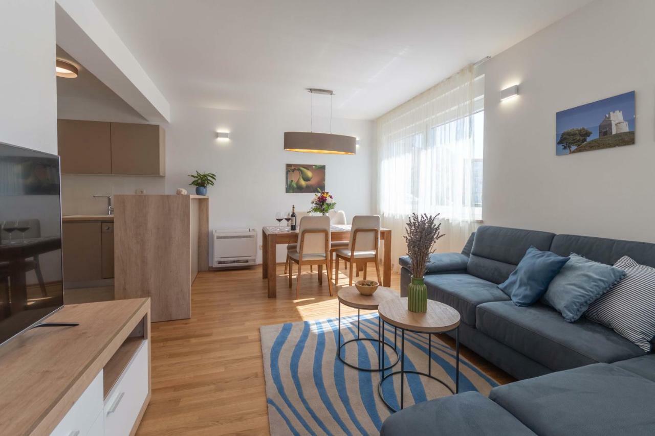 Apartment House Ivan John โปดสตรานา ภายนอก รูปภาพ